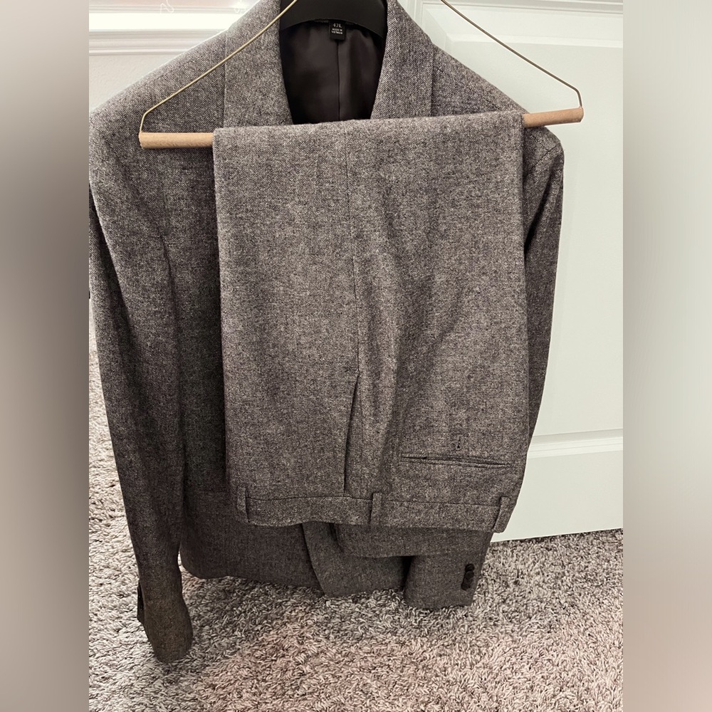 Banana Republic Donegal suit